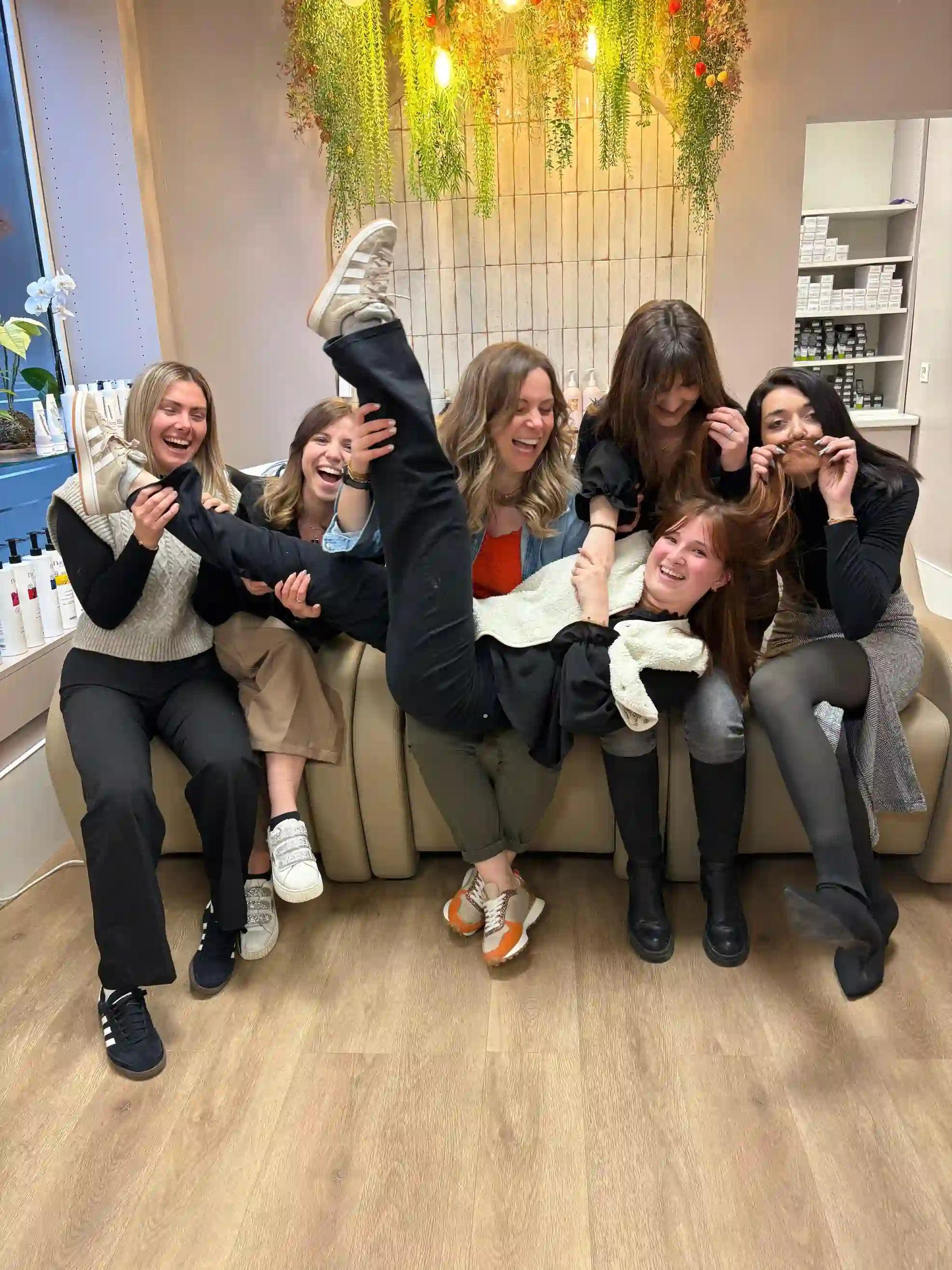 200+ avis 5 étoiles et une équipe de 7 passionnées